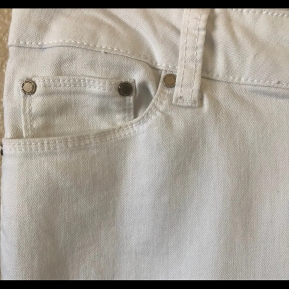 Blue Age JEANS Distressed white - Picture 7 of 10